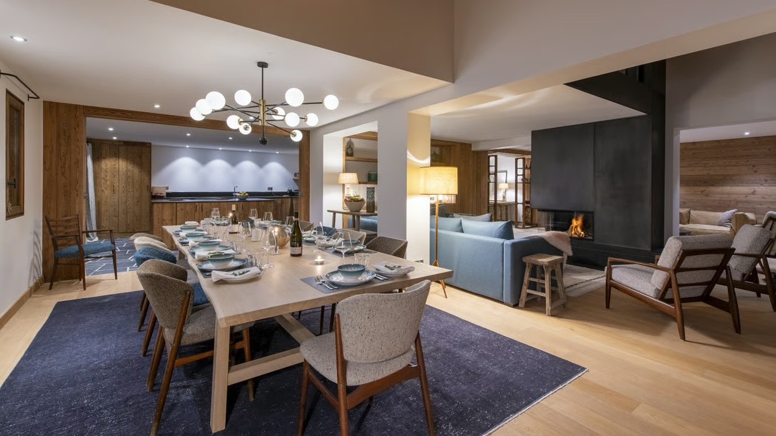 Luxury-Ski-Chalet-Meribel-Apartment-Nanuq-Oxford-Ski-Dining1.jpg