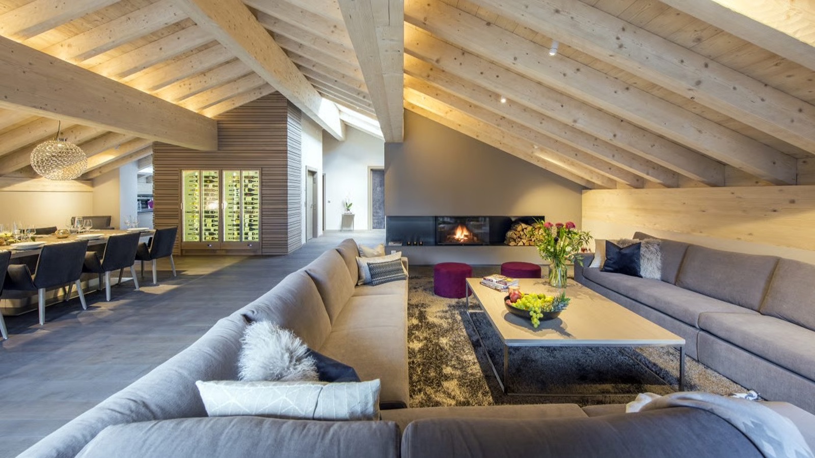 Luxury-Ski-Chalet-Zermatt-Christiana-Residence-Oxford-Ski-Lounge7.jpg