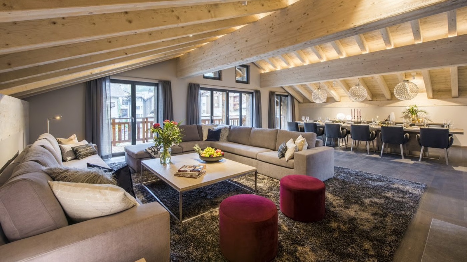 Luxury-Ski-Chalet-Zermatt-Christiana-Residence-Oxford-Ski-Lounge8.jpg