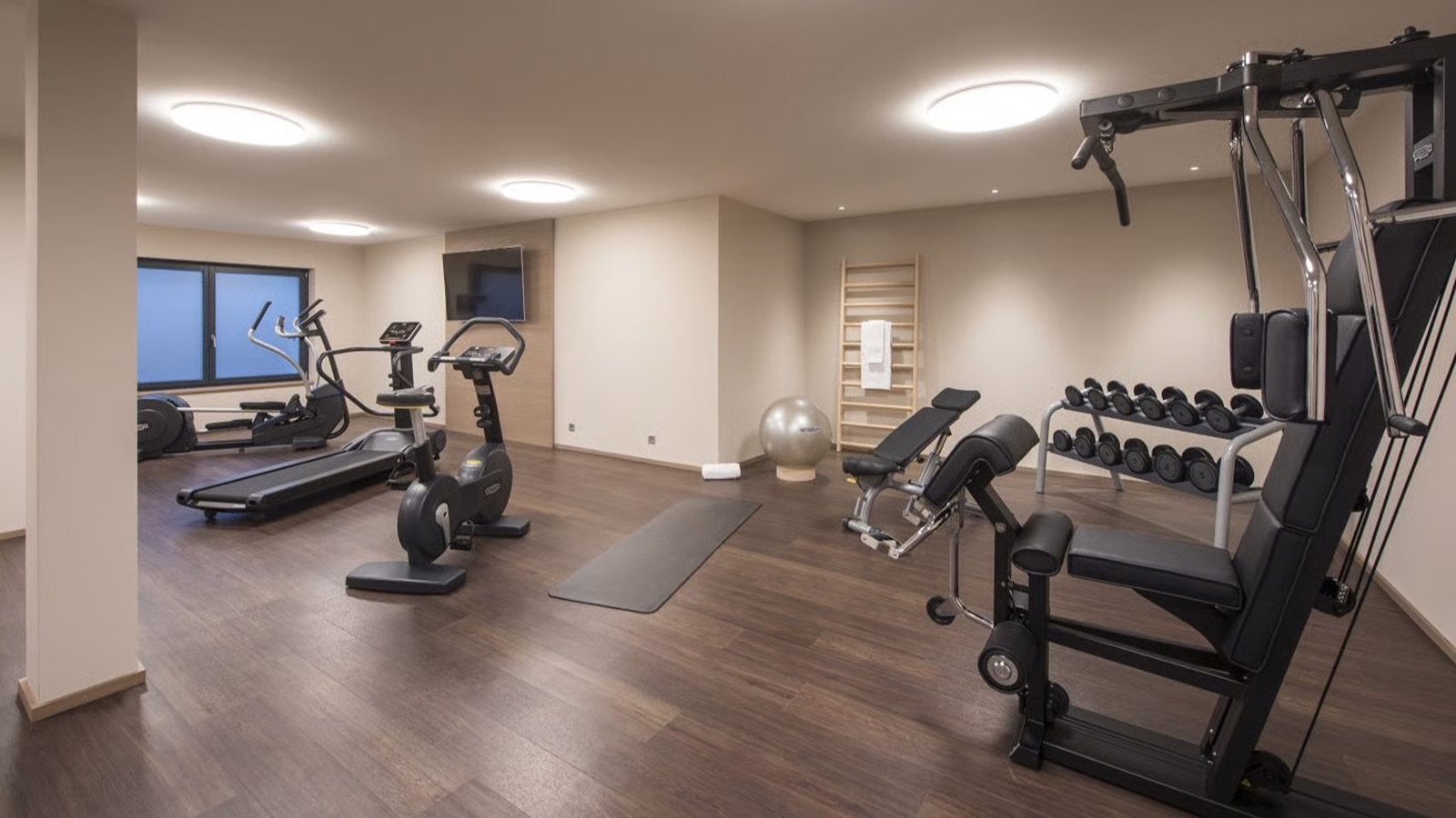 Luxury-Ski-Chalet-Zermatt-Christiana-Residence-Oxford-Ski-Gym.jpg