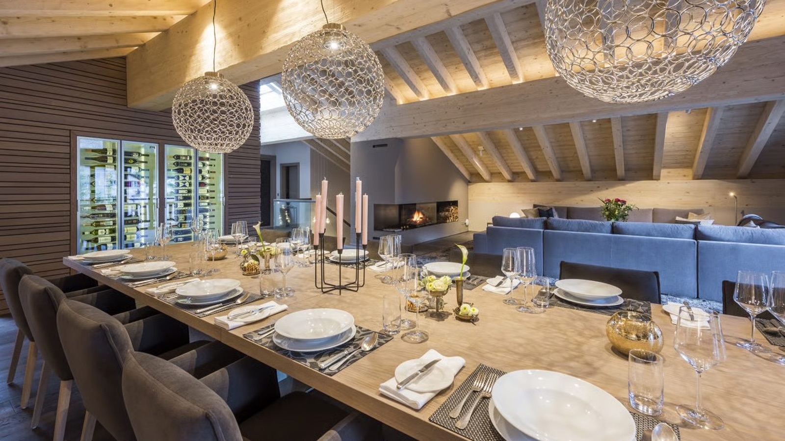Luxury-Ski-Chalet-Zermatt-Christiana-Residence-Oxford-Ski-Dining20.jpg