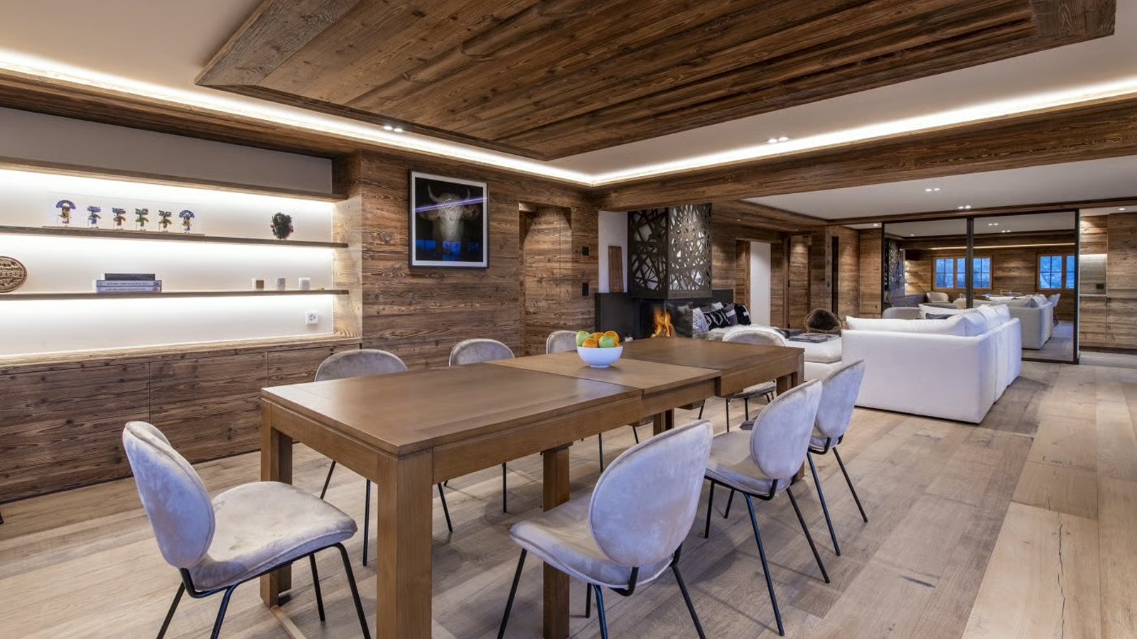 Luxury-Ski-Chalet-Verbier-Apartment-Lussy-Oxford-Ski-Dining.jpg