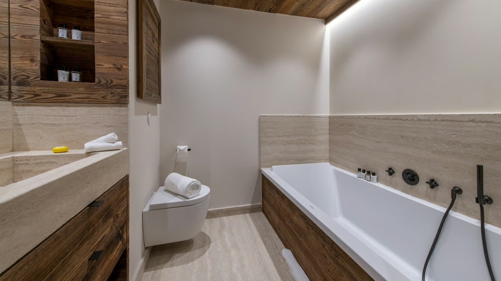 Luxury-Ski-Chalet-Verbier-Apartment-Lussy-Oxford-Ski-Bathroom9.jpg