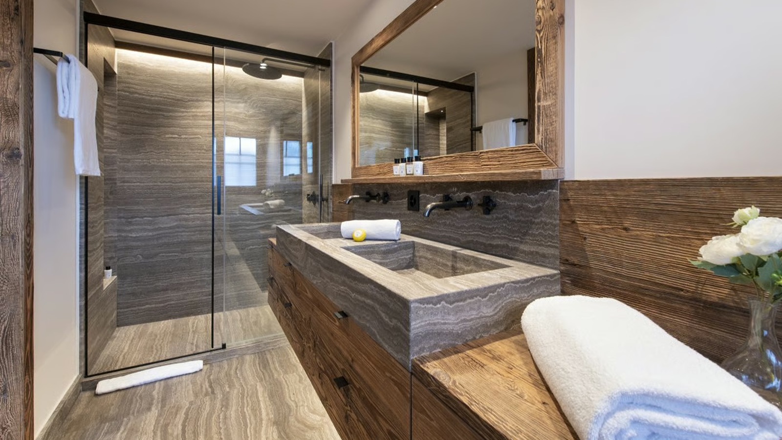 Luxury-Ski-Chalet-Verbier-Apartment-Lussy-Oxford-Ski-Bathroom12.jpg