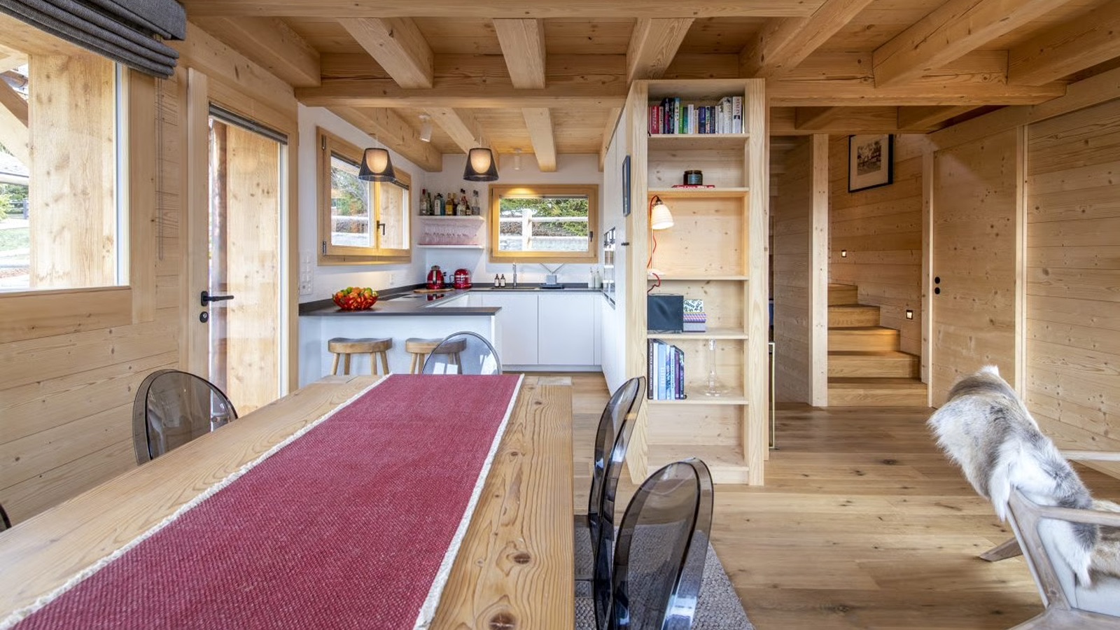 Luxury-Ski-Chalet-Verbier-Chalet-Melilot-Oxford-Ski-Dining.jpg