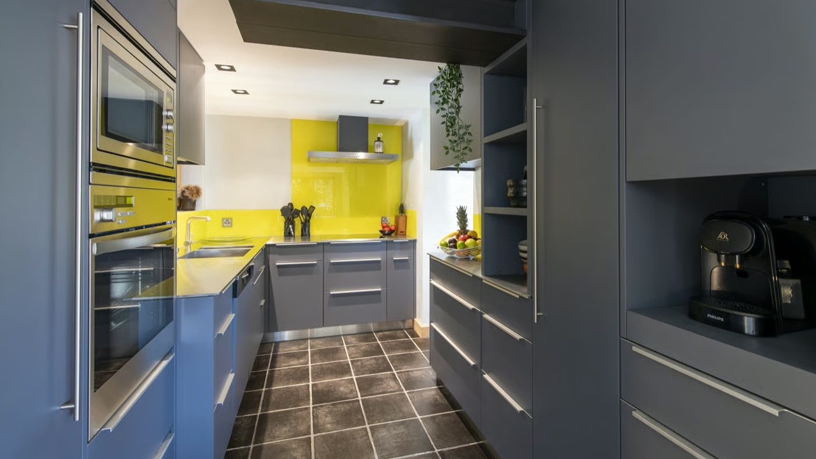 Luxury-Ski-Chalet-Verbier-Chalet-Clambinet-Oxford-Ski-Kitchen.jpg