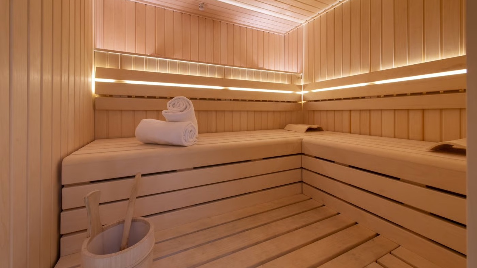 Luxury-Ski-Chalet-Verbier-Chalet-Clambinet-Oxford-Ski-Sauna7.jpg