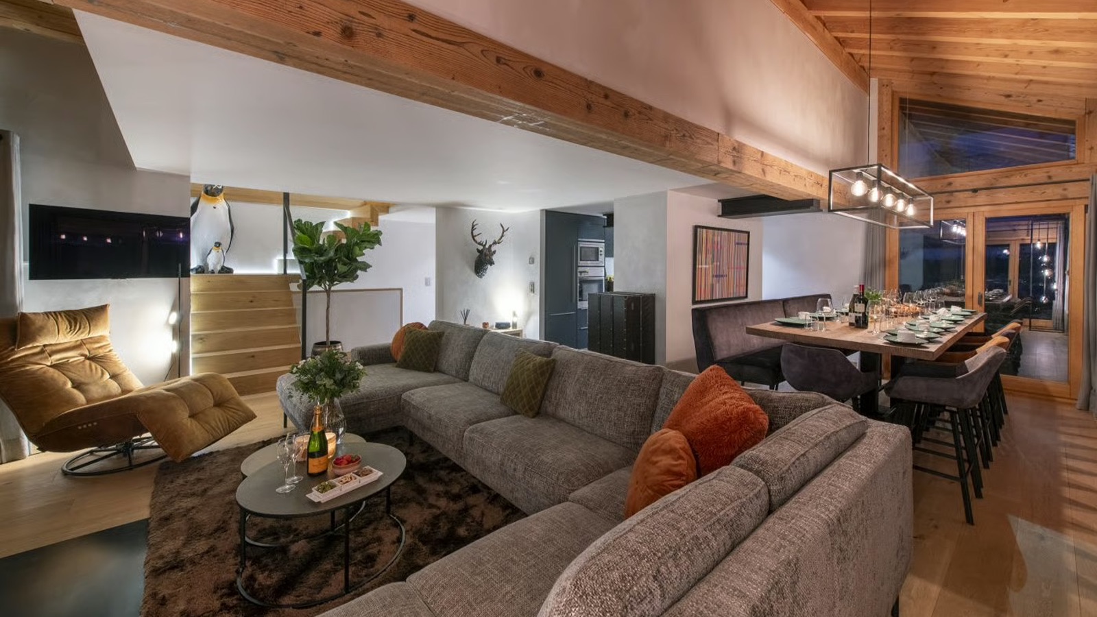 Luxury-Ski-Chalet-Verbier-Chalet-Clambinet-Oxford-Ski-Lounge4.jpg