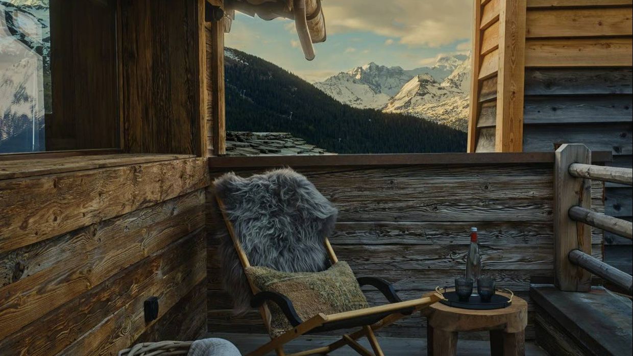 Luxury-Ski Chalet-Verbier-ChaletVallonD'Arbi-OSC-Balcony2.jpg