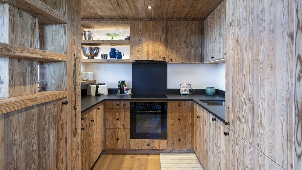 Luxury-Ski Chalet-Verbier-Sorbier118-OSC-Kitchen.jpg