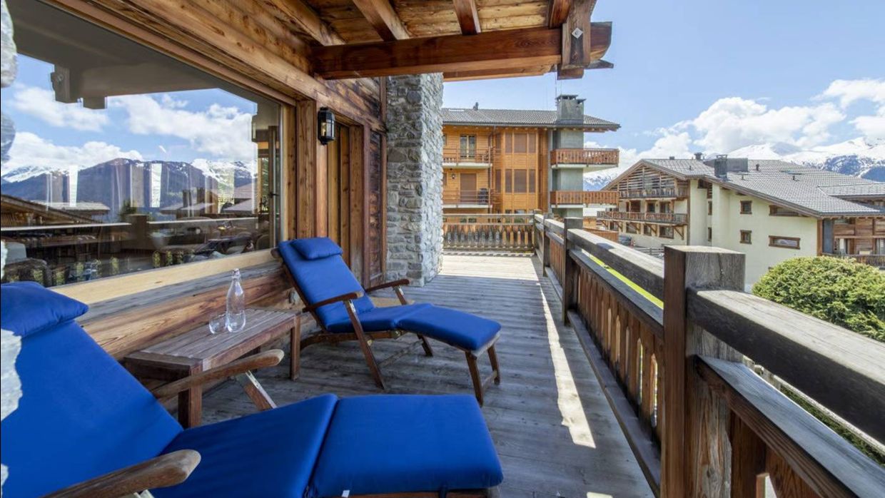 Luxury-Ski Chalet-Verbier-Sorbier118-OSC-Balcony1.jpg