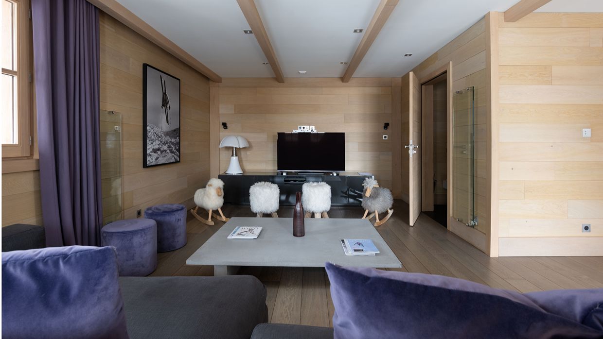 Luxury-Ski-Chalet-Courchevel-Licorne-OSC-Lounge (6).jpg