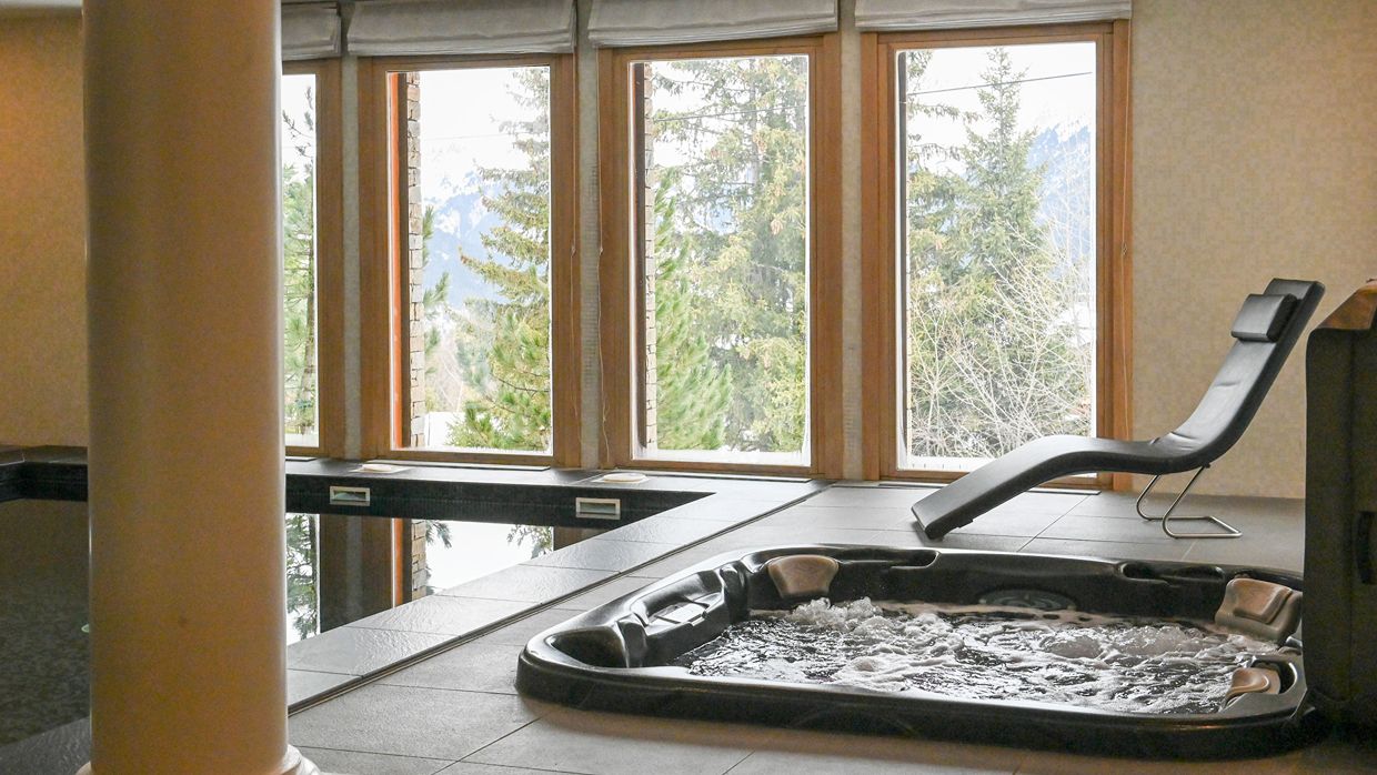Luxury-Ski-Chalet-Courchevel-Licorne -des-Neiges-OSC- (15).jpg