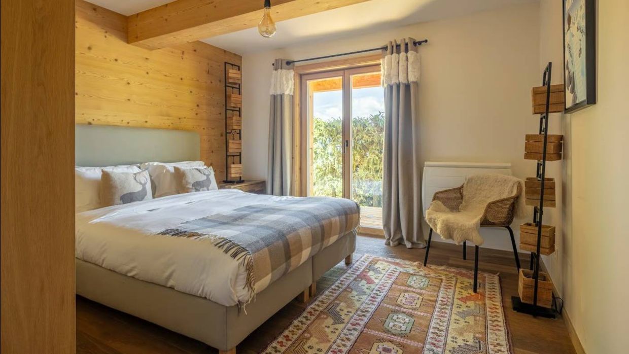 Luxury-Ski-Chalet-Verbier-Chalet Clos d’Abeilles-OSC-Bedroom1.jpg