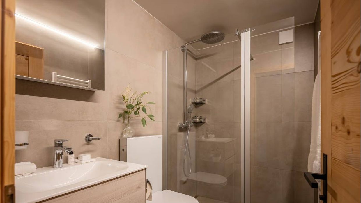 Luxury-Ski-Chalet-Verbier-Chalet Clos d’Abeilles-OSC-Bathroom.jpg