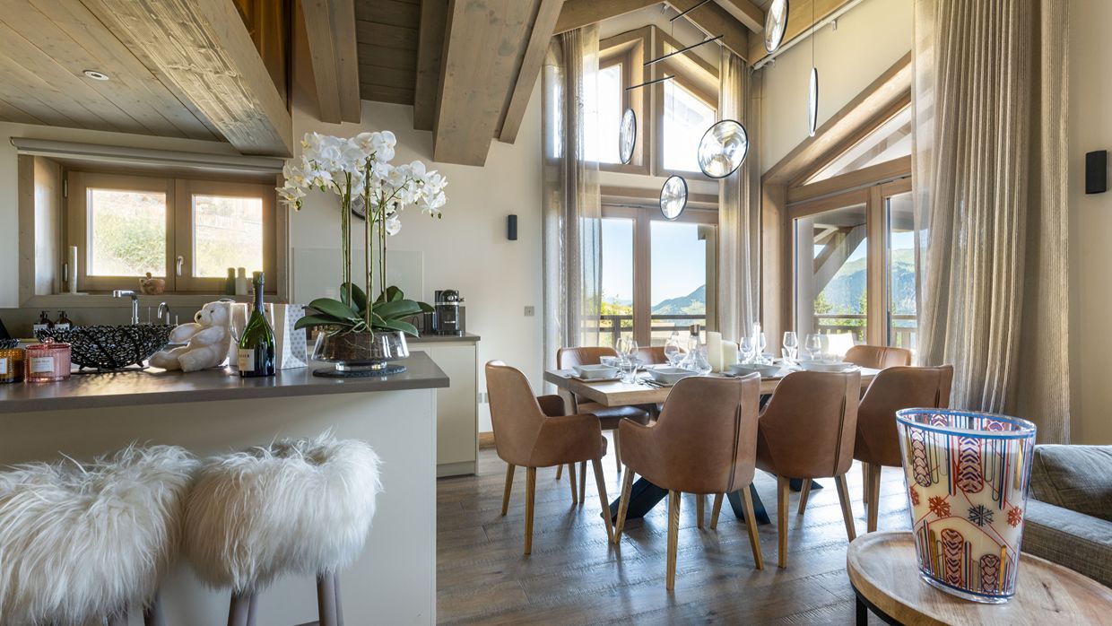 Luxury-Ski-Chalet-Courchevel1650-Chalet-Ursus-OSC-Lounge (2).jpg