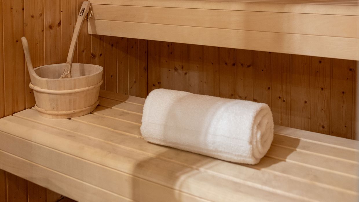 Luxury-Ski-Chalet-Courchevel1650-Chalet-Ursus-OSC-Sauna.jpg