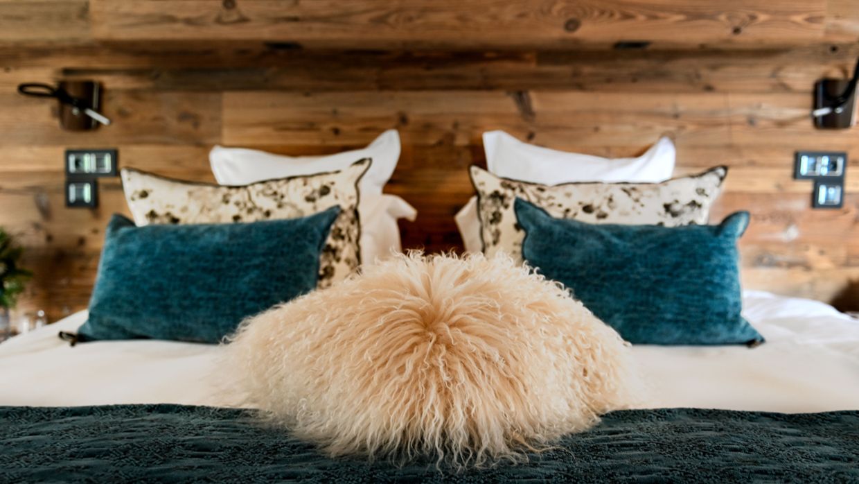 Luxury-Ski-Chalet-Courchevel1650-Chalet-Centenary-OSC- Bedroom.jpg