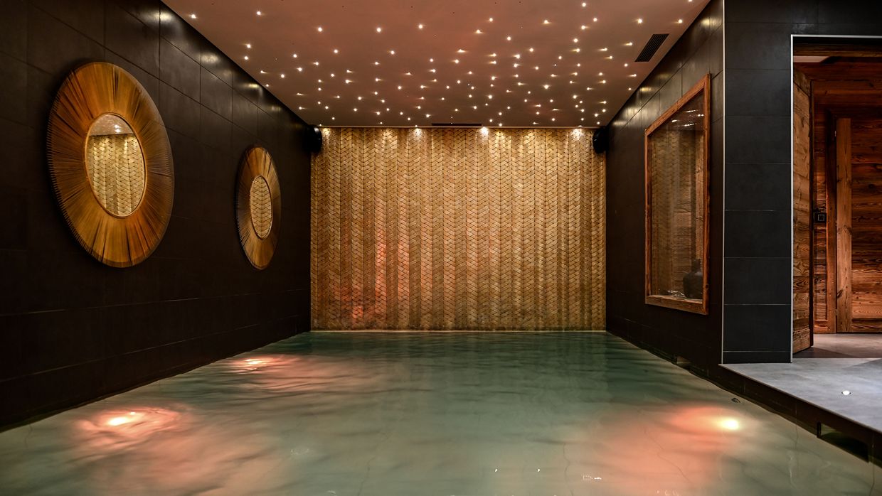 Luxury-Ski-Chalet-Courchevel1650-Chalet-Centenary-OSC- Pool.jpg