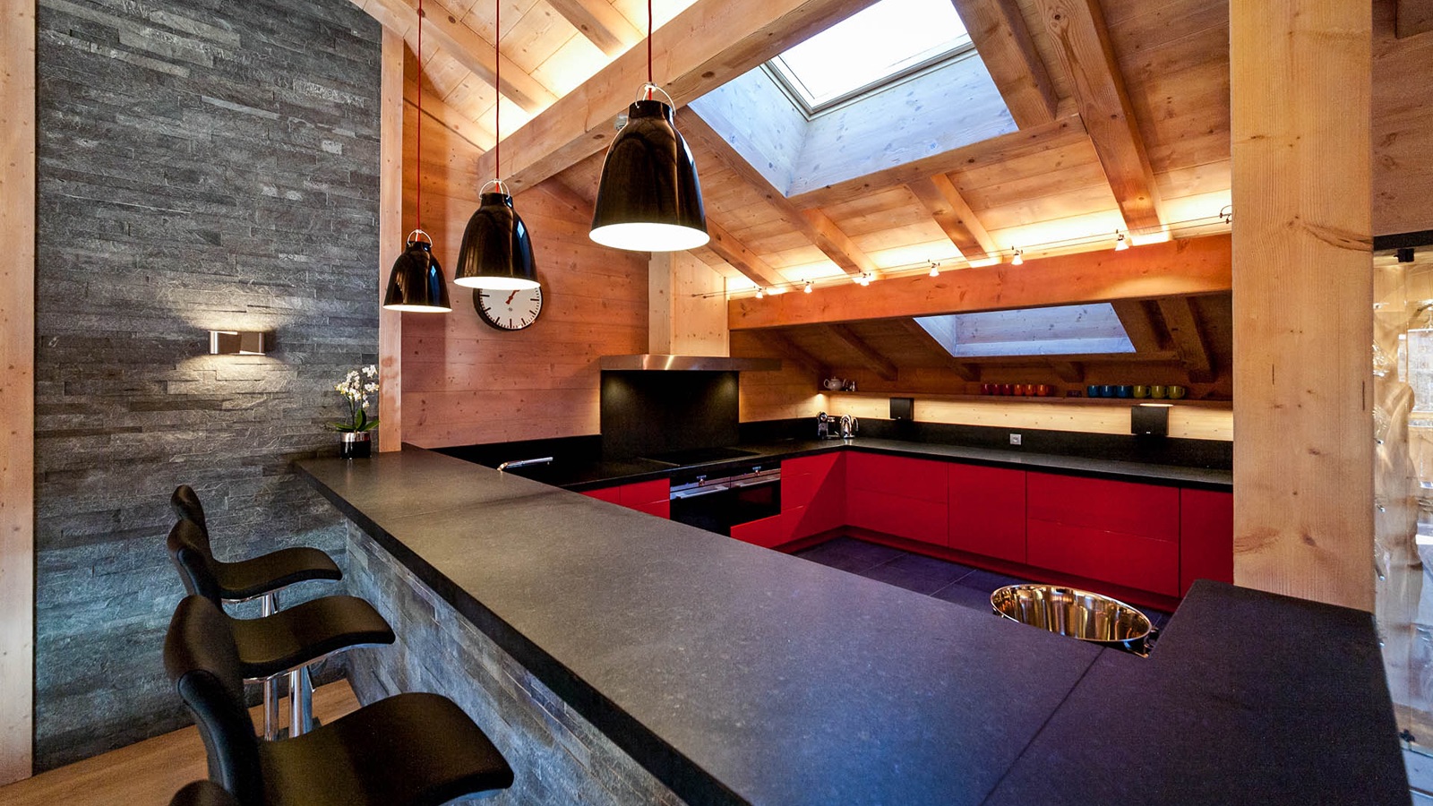 Luxury-Ski-Chalet-Les-Gets-The-Penthouse-Oxford-Ski-Kitchen.jpg