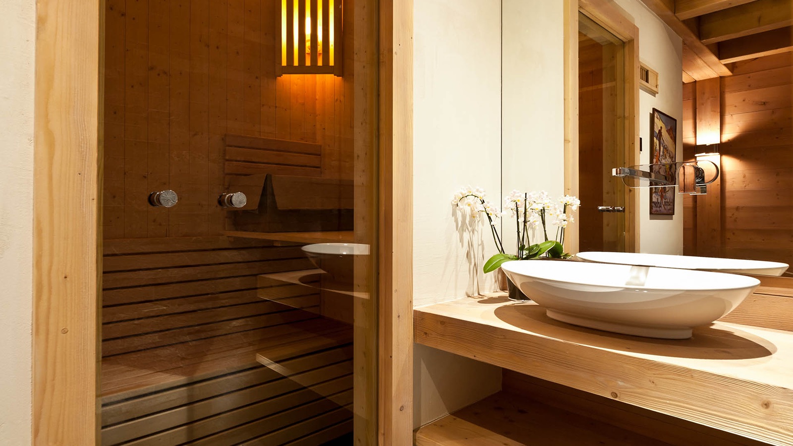 Luxury-Ski-Chalet-Les-Gets-The-Penthouse-Oxford-Ski-Bathroom.jpg