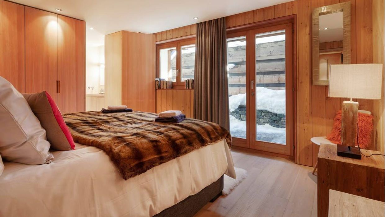 Luxury-Ski-Chalet-Verbier-ChaletGranval-OSC-Bedroom3.jpg