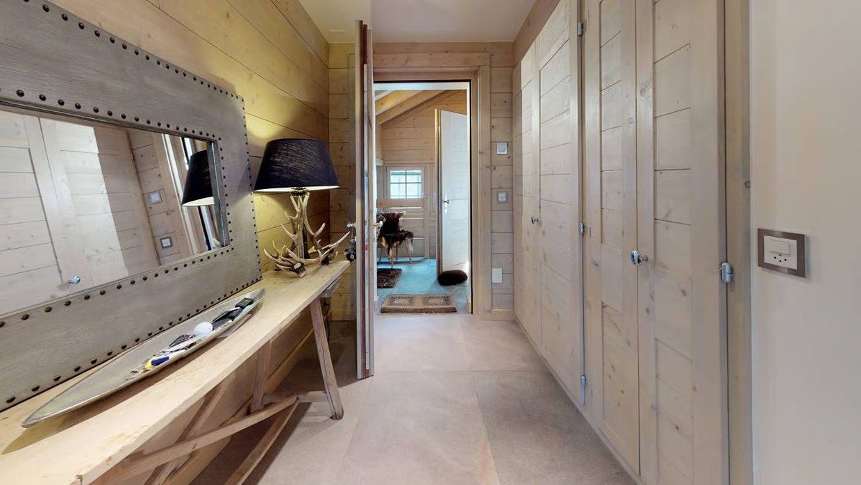 Luxury-Ski-Chalet-Verbier-Chalet-Albert-Luc-OSC-Hall.jpg