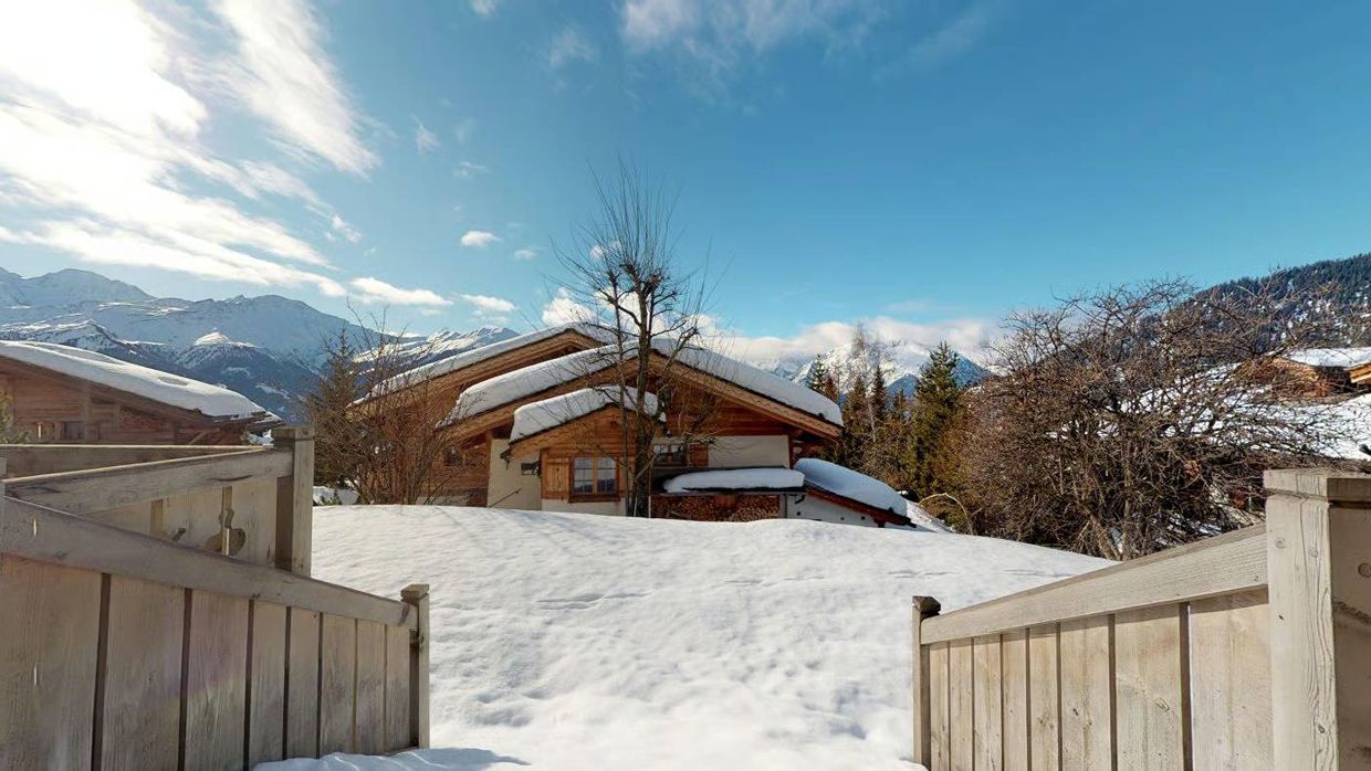 Luxury-Ski-Chalet-Verbier-Chalet-Albert-Luc-OSC-Exit.jpg