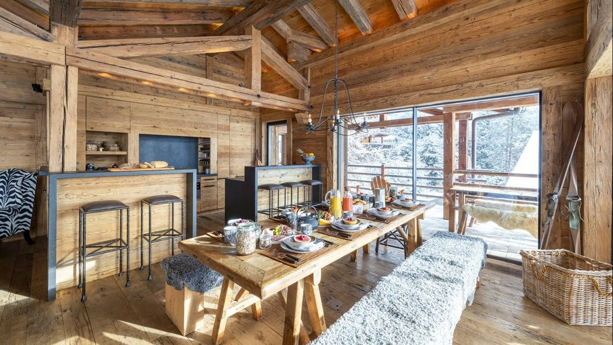 Luxury-Ski-Chalet-Verbier-Marmotte-Penthouse-OSC-Dining1.jpg