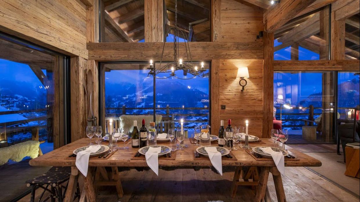Luxury-Ski-Chalet-Verbier-Marmotte-Penthouse-OSC-Dining2.jpg