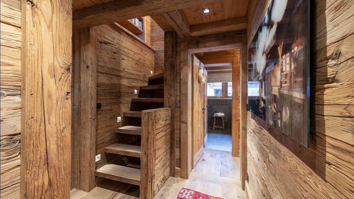 Luxury-Ski-Chalet-Verbier-Marmotte-Penthouse-OSC-Stairs.jpg