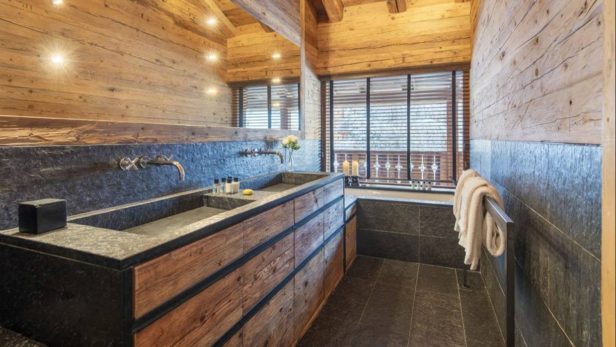 Luxury-Ski-Chalet-Verbier-Marmotte-Penthouse-OSC-Bathroom.jpg