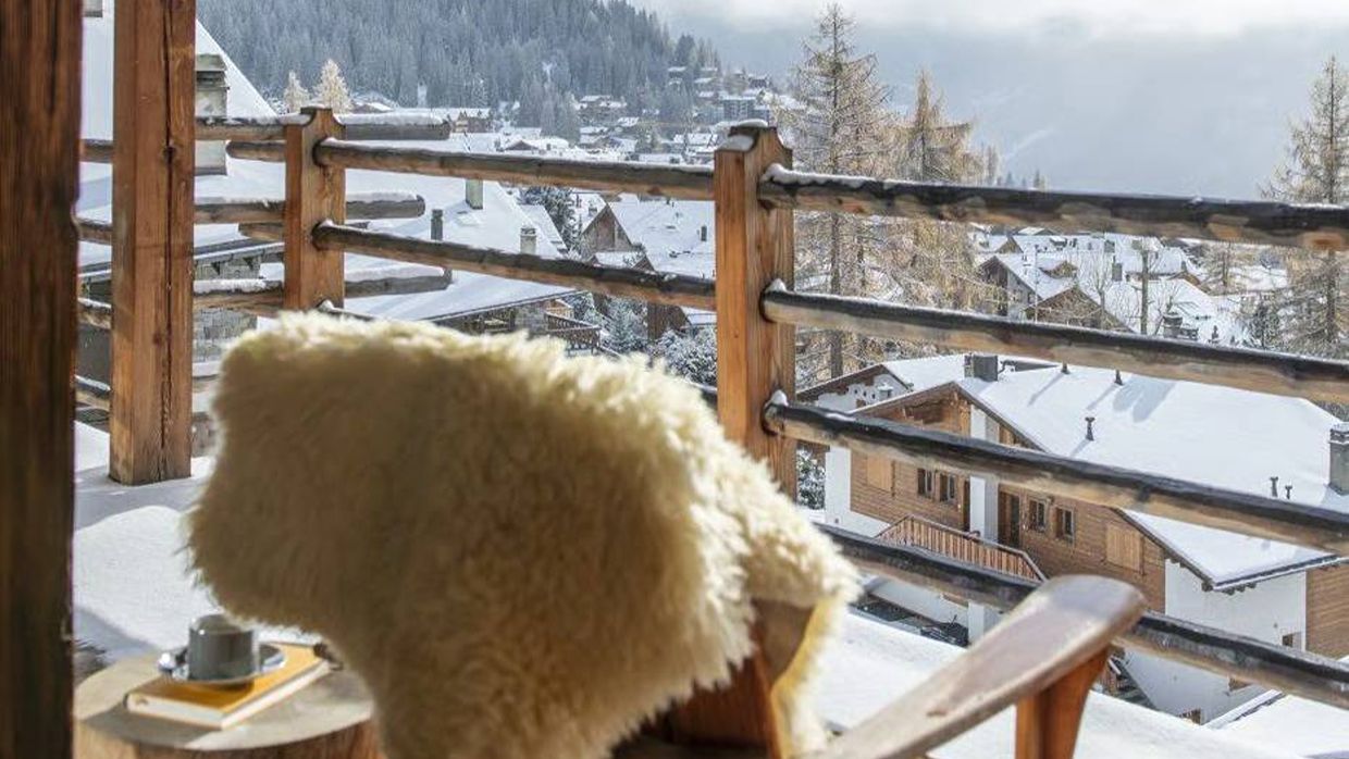 Luxury-Ski-Chalet-Verbier-Marmotte-Penthouse-OSC-Balcony.jpg