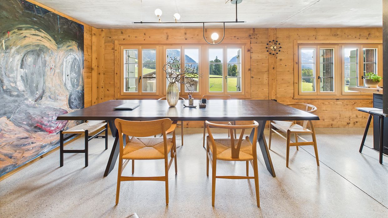 Luxury-Ski-Chalet-Gstaad-HausMannenberg-OSC-Dining (1).jpg