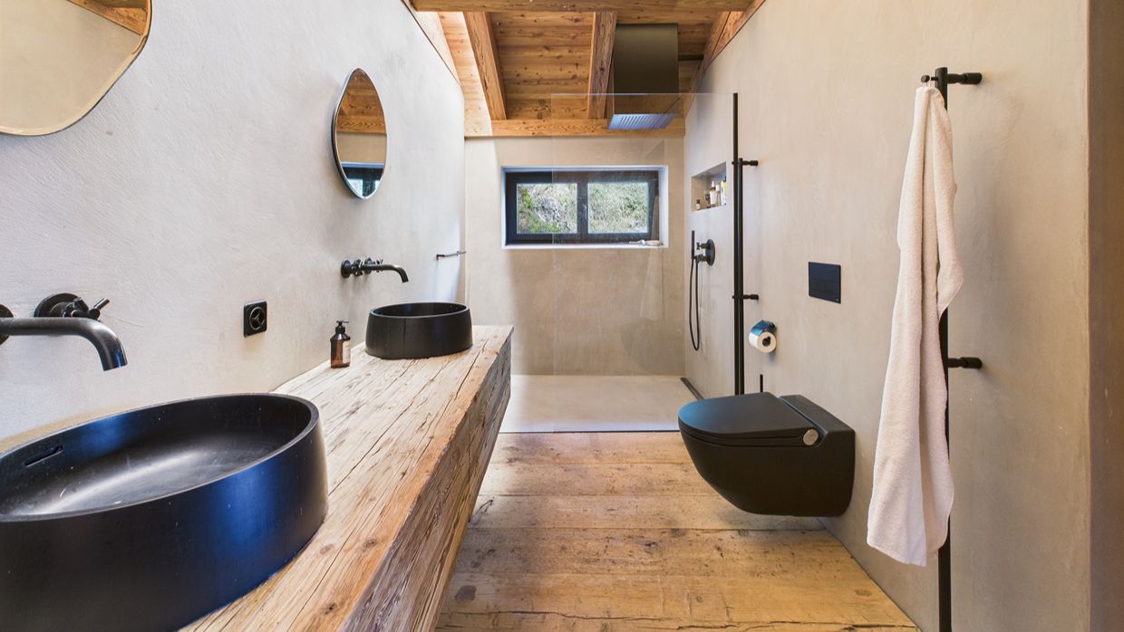 Luxury-Ski-Chalet-Gstaad-HausMannenberg-OSC- Bathroom (2).jpg