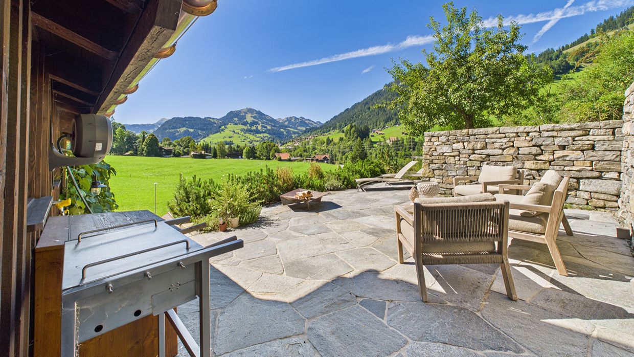 Luxury-Ski-Chalet-Gstaad-HausMannenberg-OSC-Terrace (5).jpg