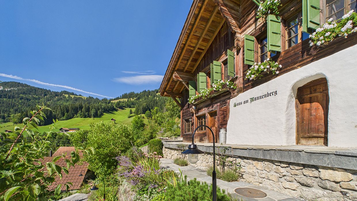 Luxury-Ski-Chalet-Gstaad-HausMannenberg-OSC-Chalet (21).jpg