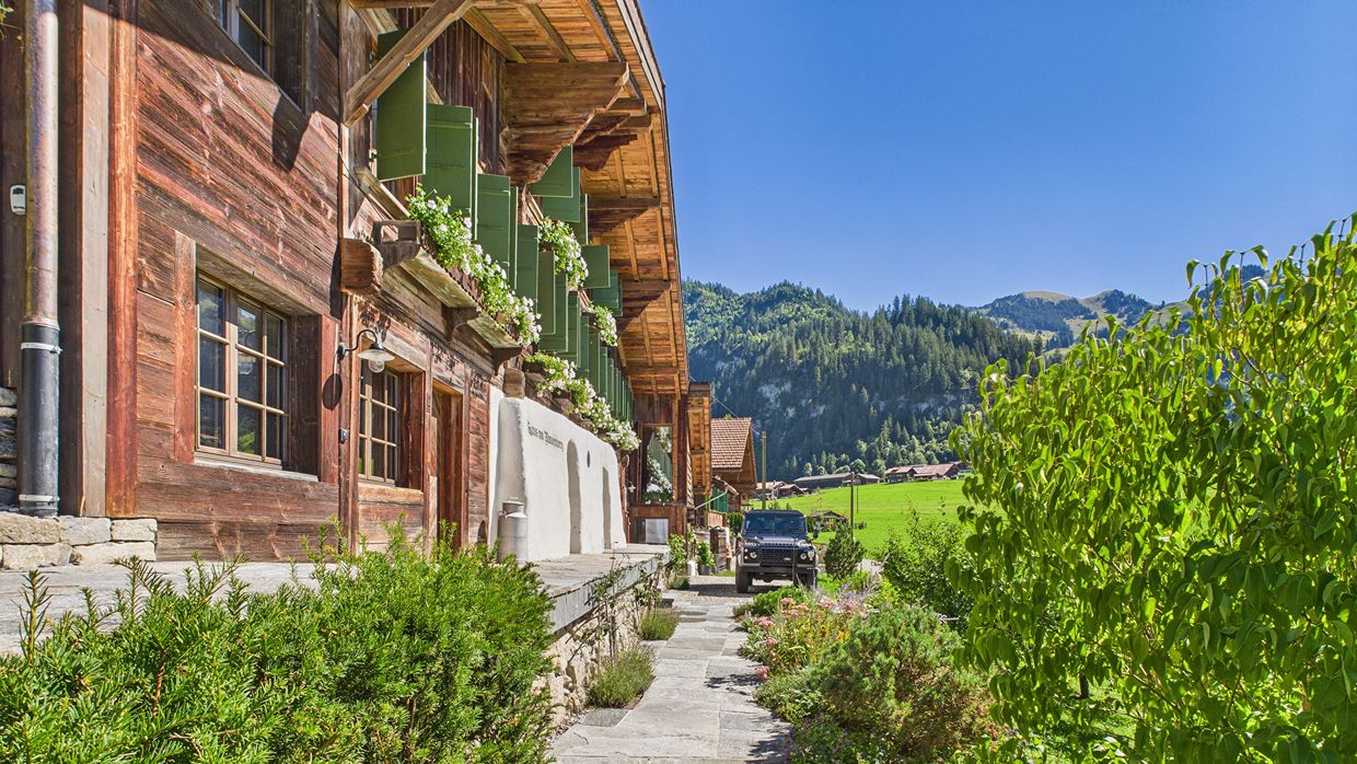 Luxury-Ski-Chalet-Gstaad-HausMannenberg-OSC-Chalet (22).jpg