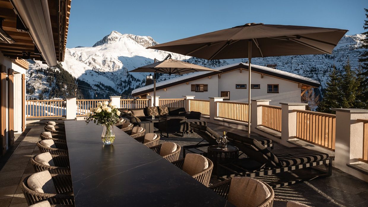Luxury-Ski-Chalet-Lech-Bergmähder-OSC- Shared Terrace.jpeg