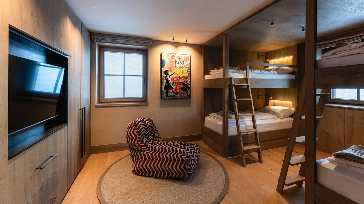 Luxury-Ski-Chalet-Lech-Bergmähder-OSC- VallugaNord-Bunk.jpeg