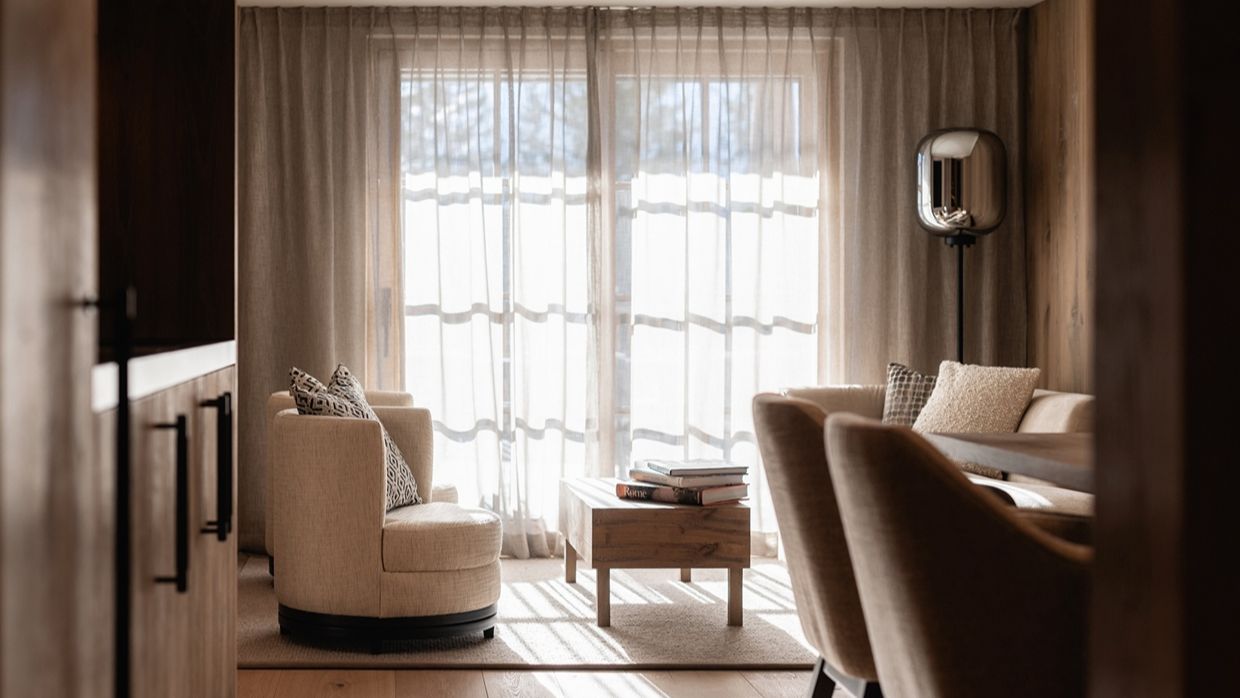 Luxury-Ski-Chalet-Lech-Bergmähder-OSC- Kaltenberg-Lounge.jpeg