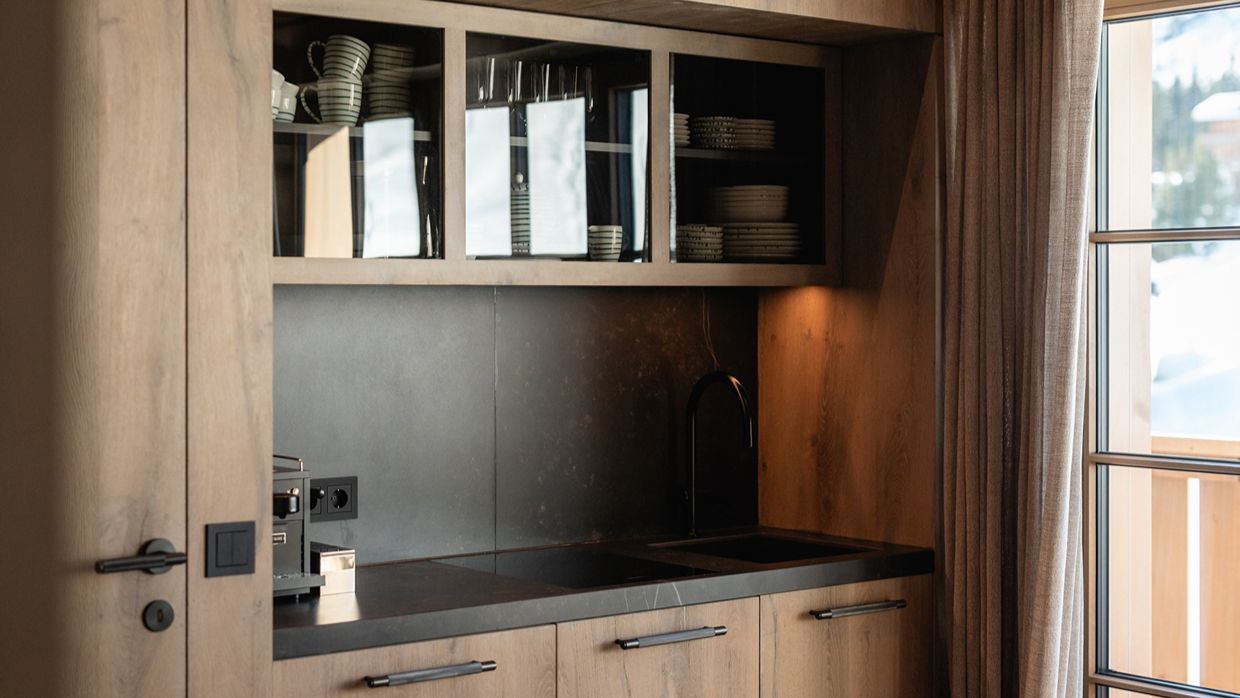 Luxury-Ski-Chalet-Lech-Bergmähder-OSC-practical pantry kitchen.jpeg