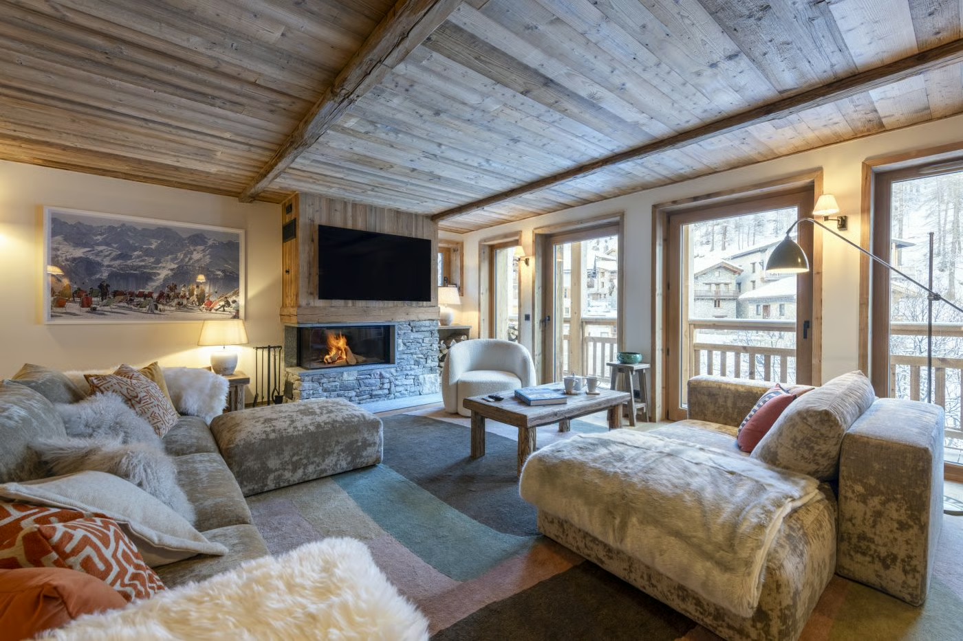 Luxury-Ski-Chalet-Val-D-Isere-Arolay-Apartment2-Oxford-Ski-Lounge2.jpg