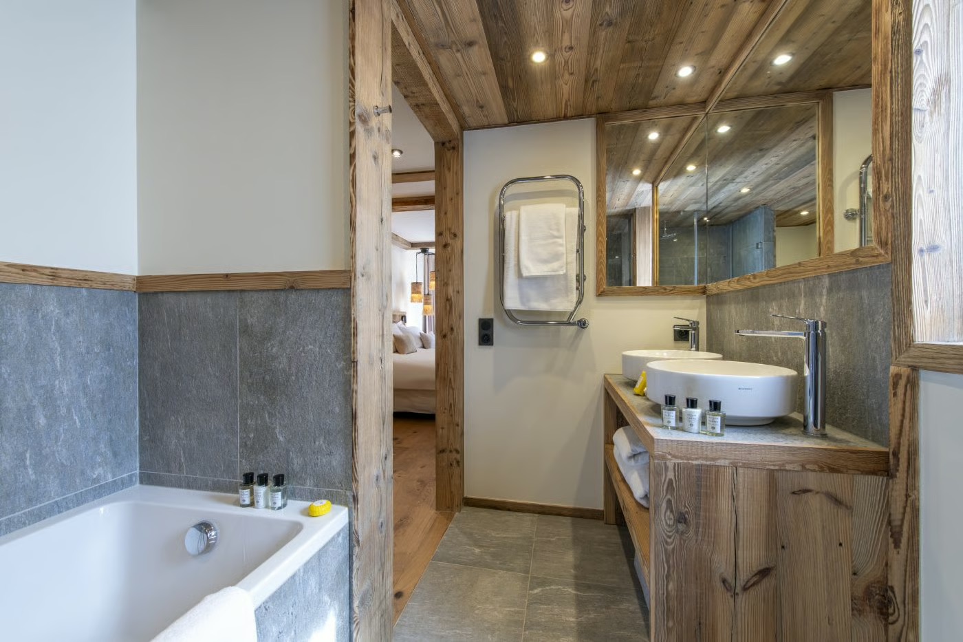 Luxury-Ski-Chalet-Val-D-Isere-Arolay-Apartment2-Oxford-Ski-Bathroom2.jpg