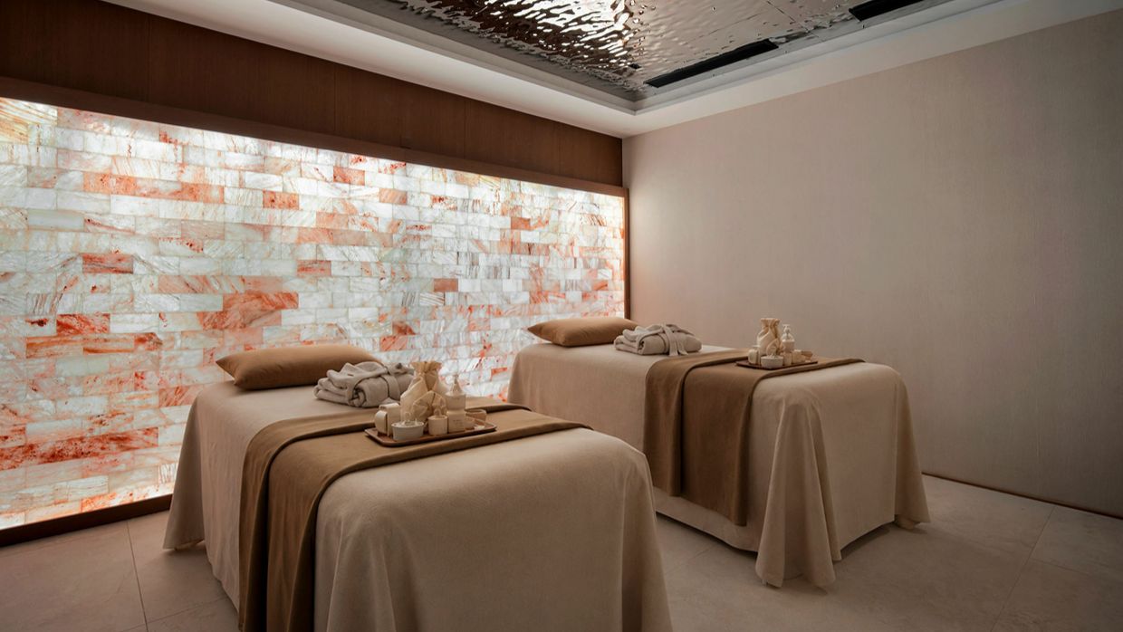 Luxury-Ski-Chalet-Courchevel1850-ChaletElya-OSC- Treatment-Room.jpg