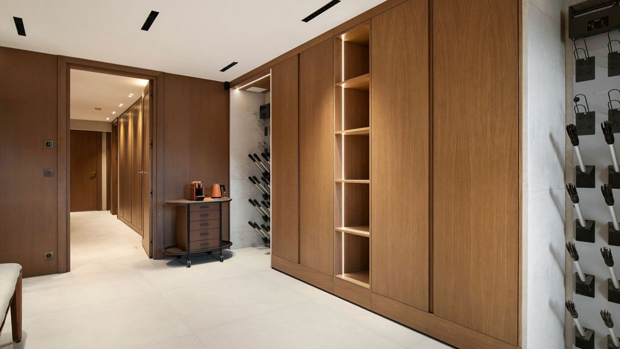 Luxury-Ski-Chalet-Courchevel1850-ChaletElya-OSC- SkiRoom.jpg