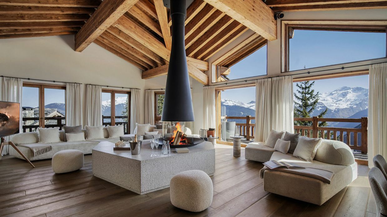 Chalet Moon