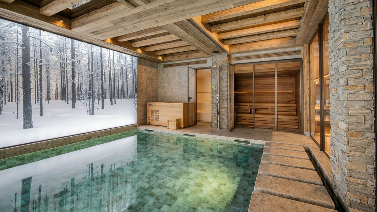 Luxury-Ski-Chalet-Courchevel1850-ChaletMoon-OSC- Pool (1).jpg