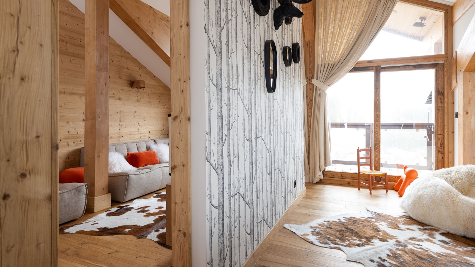 Luxury-Ski-Chalet-Courchevel-1650-Penthouse-Belladone-Oxford-Ski-TV-Room.jpg