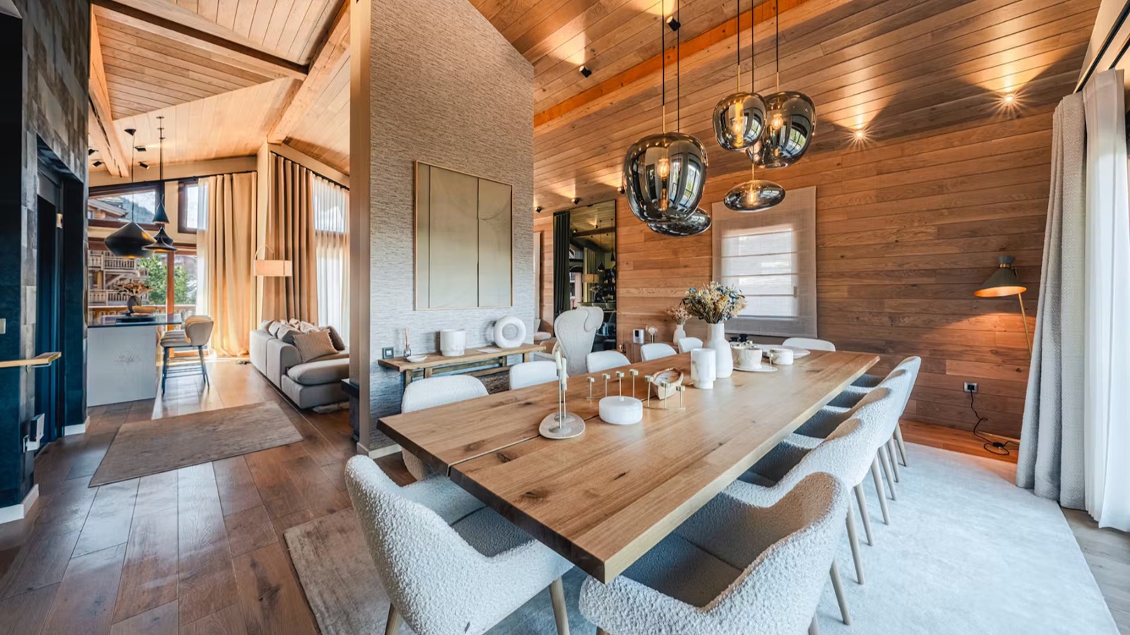 Luxury-Ski-Chalet-Courchevel-1650-Chalet-Arpont-Oxford-Ski-Dining3.jpeg